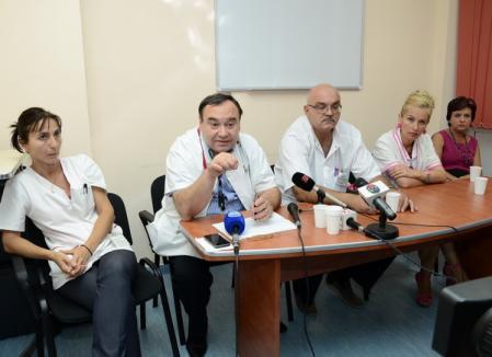 Premieră: medicii Spitalului Judeţean au prezentat studiile clinice pe care le derulează pentru a testa medicamente pe pacienţi